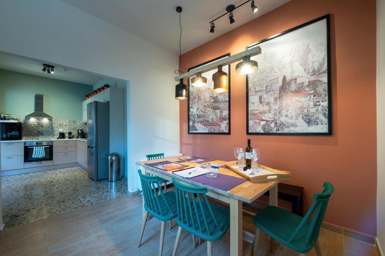 Tinas Home - Kalamata Mediterranean Villas エクステリア 写真