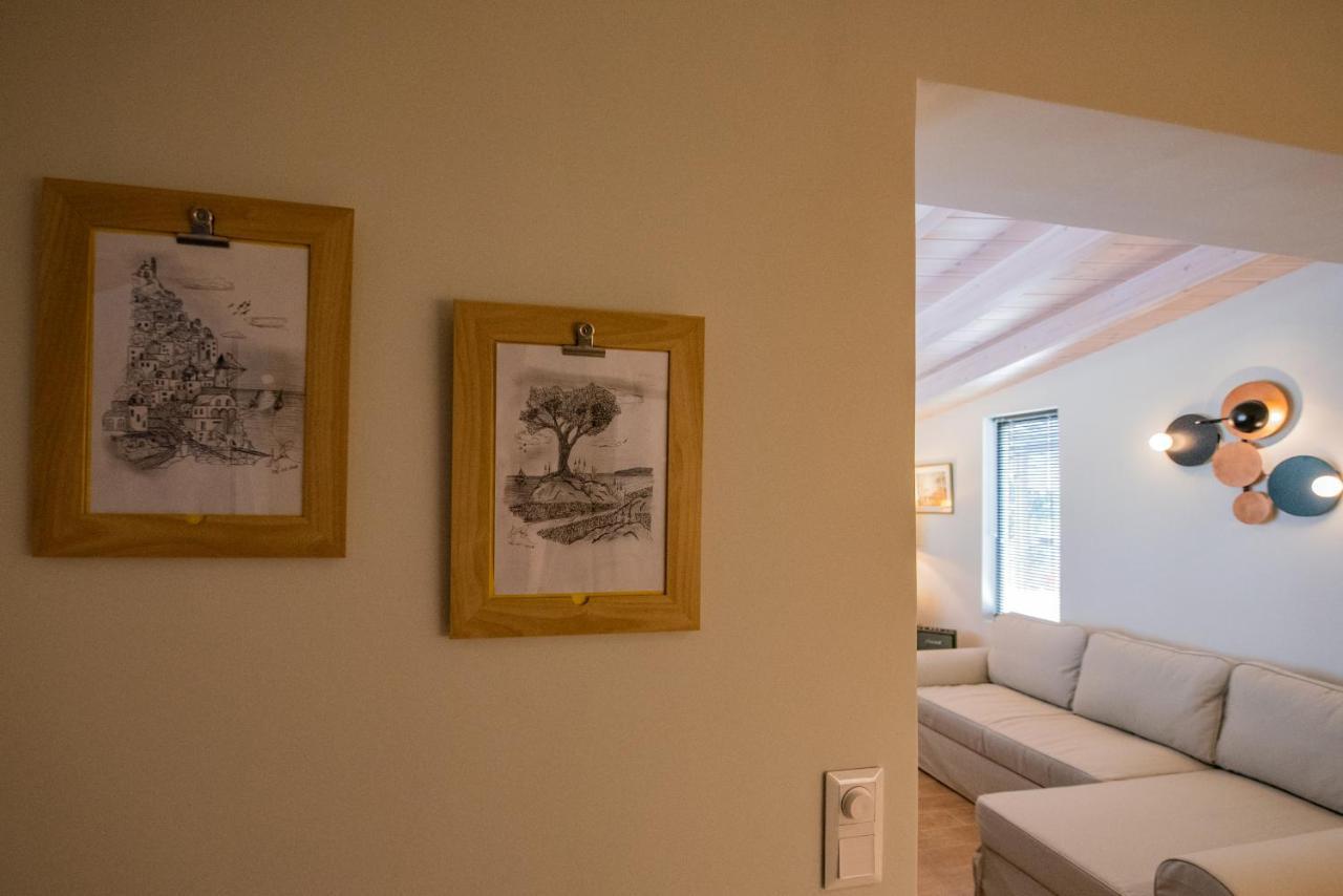 Tinas Home - Kalamata Mediterranean Villas エクステリア 写真