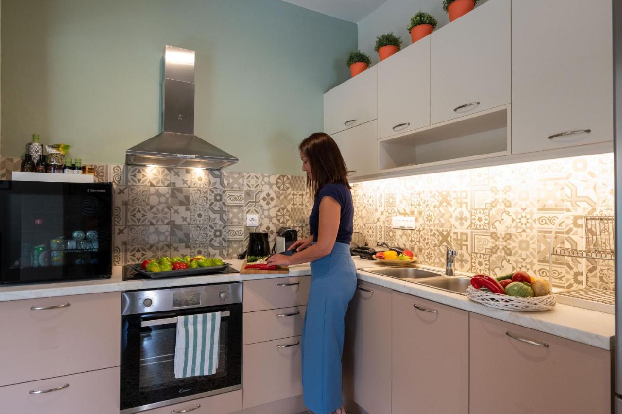 Tinas Home - Kalamata Mediterranean Villas エクステリア 写真